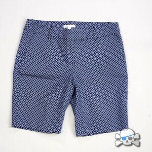 NWOT - Dalia compression dress shorts Size 6